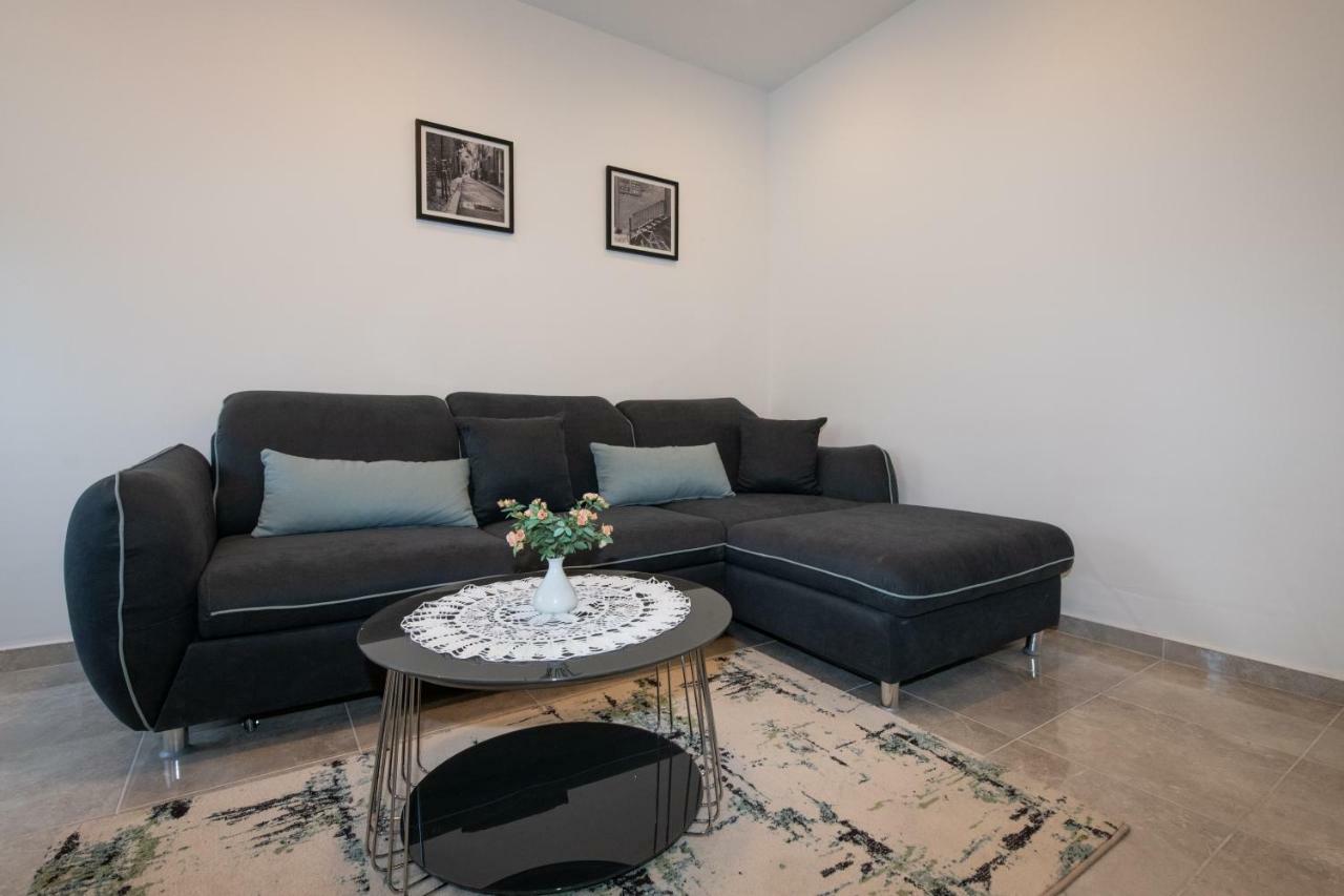 Apartment Emili オパティヤ エクステリア 写真